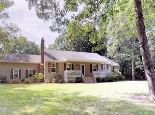 4 Pin Oak Dr, New Egypt, NJ 08533