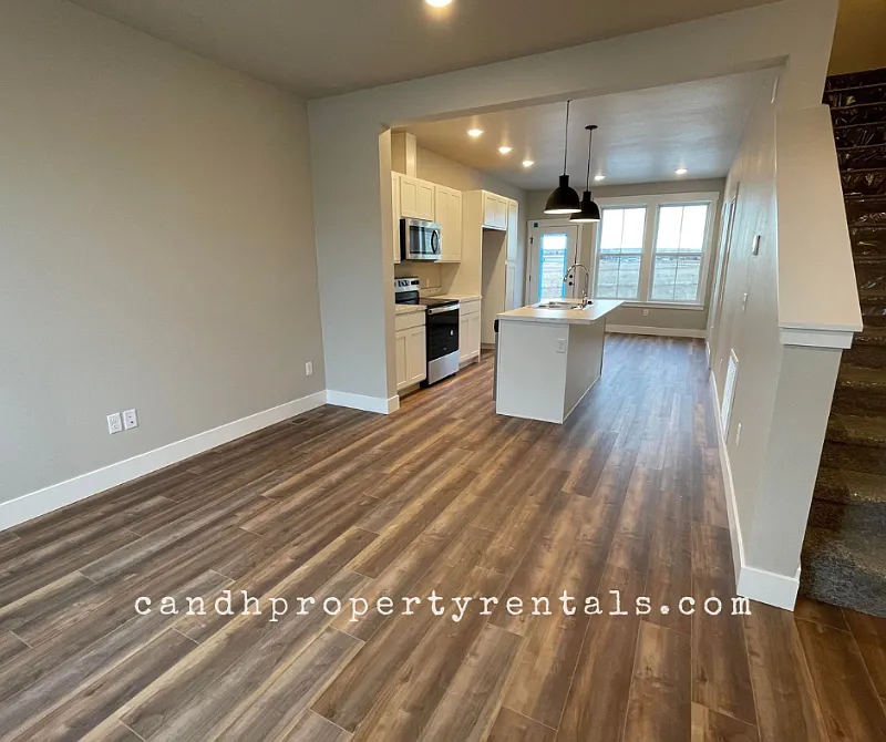 6075 Northstead Dr - 1 — Photo 1