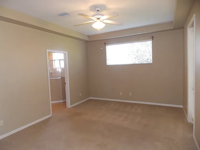 881 W Silver Meadow Loop — Photo 14