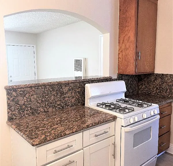 850 S Rosemead Blvd #3 — Photo 2