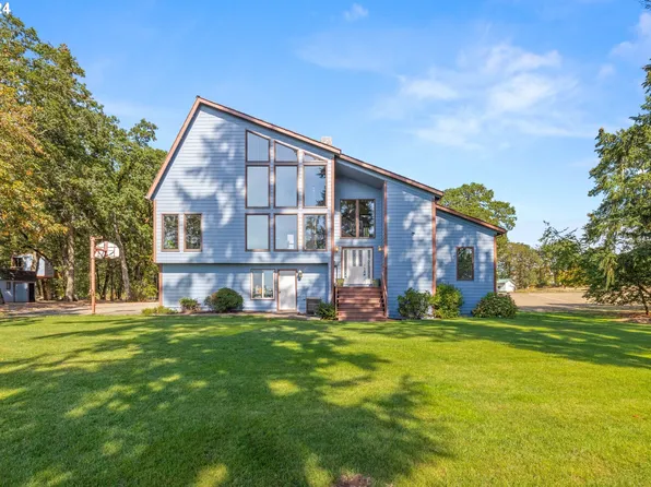 15450 S Paradise Ln, Mulino, OR 97042