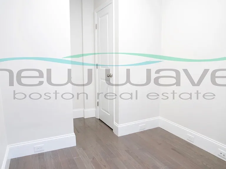 16 Clearway St #1 — Photo 4