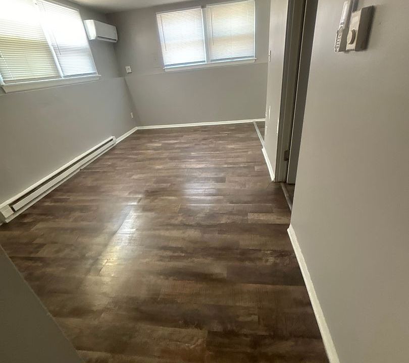 2nd image of 1880 Lilac Ln APT H