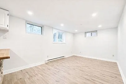 19 Perth St #LOWER — Photo 8