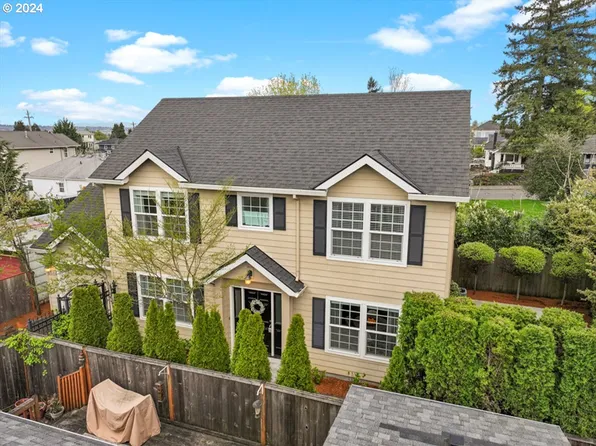 6584 NE Grand Ave, Portland, OR 97211