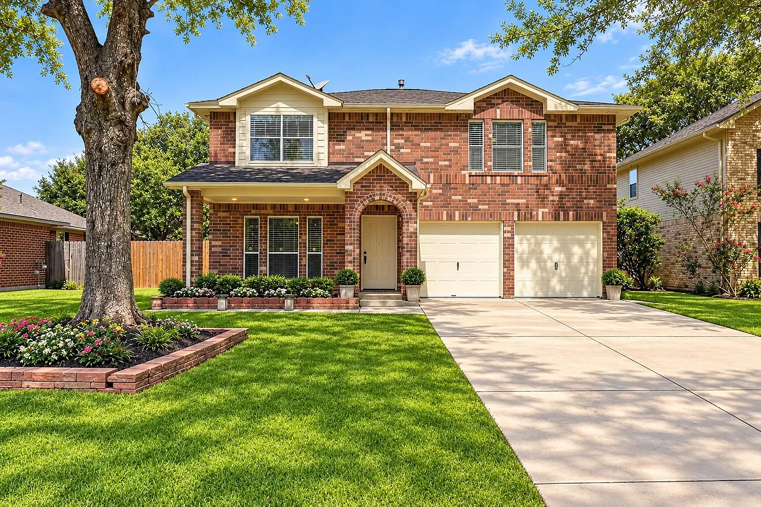 3 bed, 2.5 bath, 2109 sqft, $2,250 — Photo 1