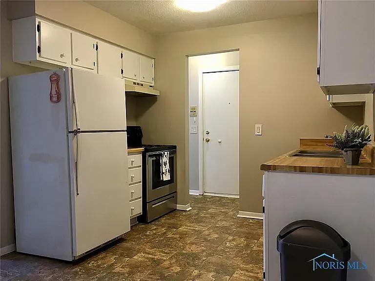 4519 W Bancroft St #6 — Photo 7
