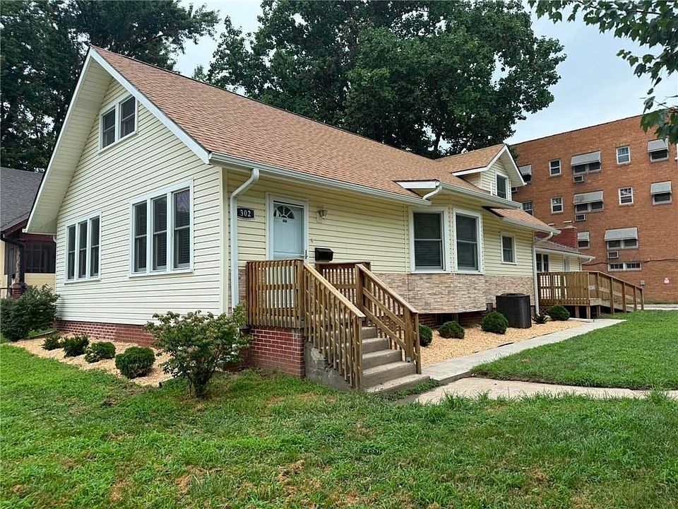 1st image of 302 N Noyes Blvd