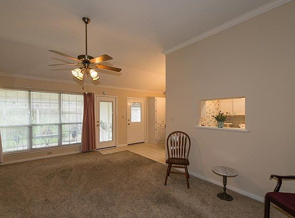 4th image of 1145 Green Meadow St