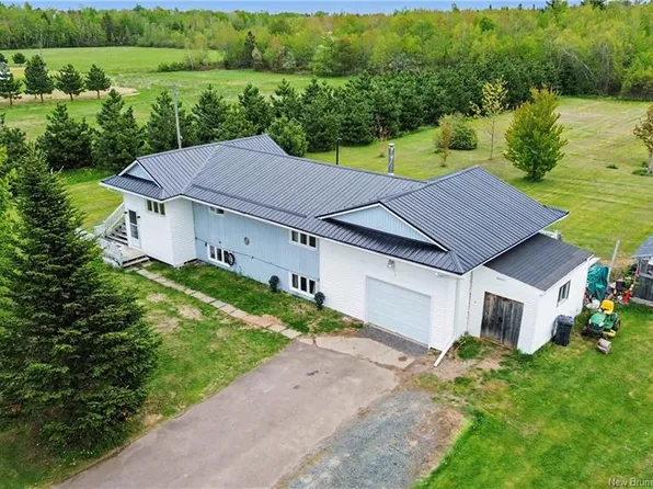 601 Pleasant Rdg, Rogersville, NB E4Y 1A5