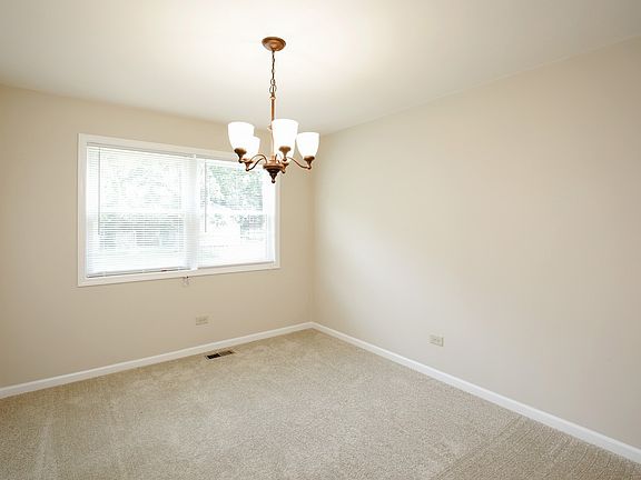 IL1801ILROUT-004_10212015