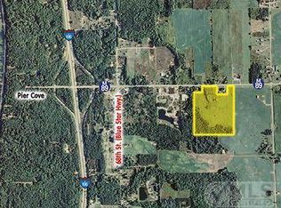 124 South St, Fennville, MI 49408