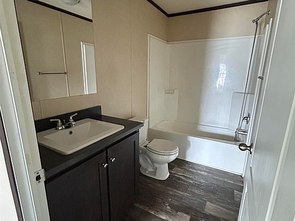5th image of 743 Morgan Dr