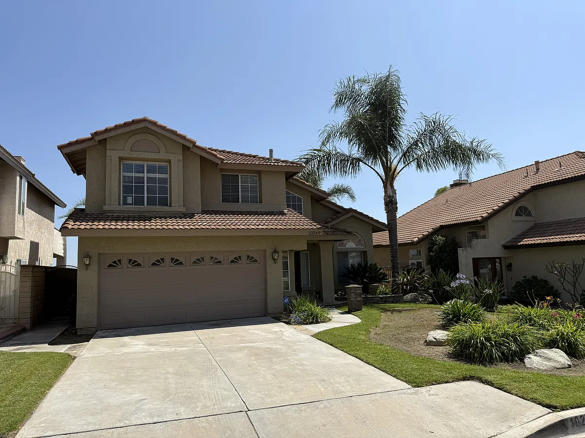 Building Photo - 10249 Southridge Dr