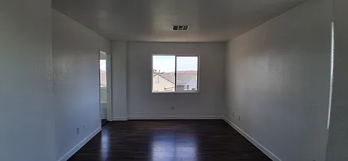 1672 Marion Bennet Dr Photo 1