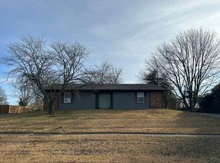 1615 Catalpa Dr #B, Radcliff, KY 40160