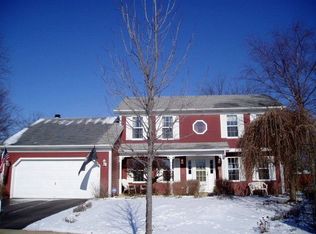 2613 Fargo Cir, Geneva, IL 60134