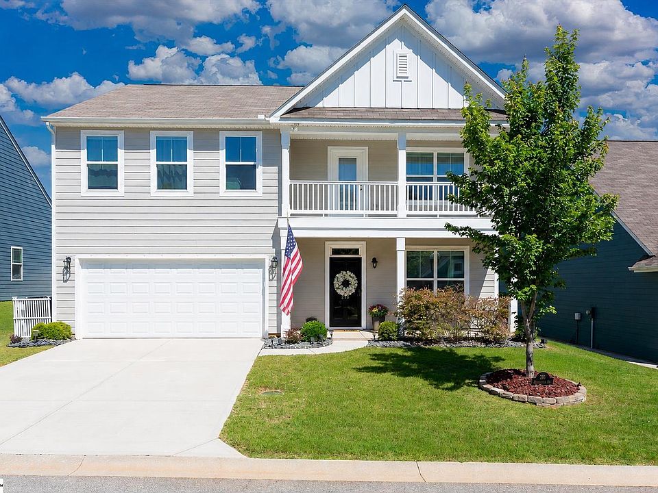 1st image of 216 Nearmeadows Way