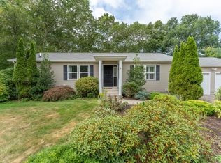 5 Mountain Laurel Rdg, Uncasville, CT 06382