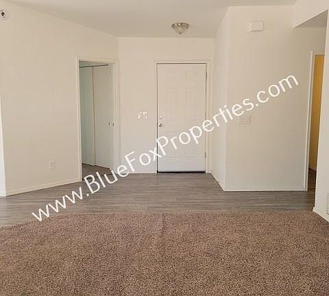 3rd image of 2600 W Lazybrook Dr