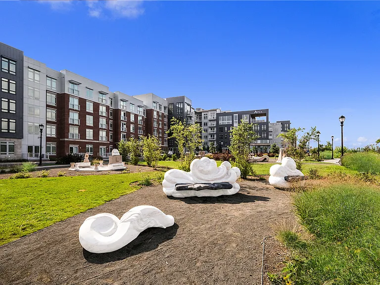 Apex Hudson Riverfront — Photo 45