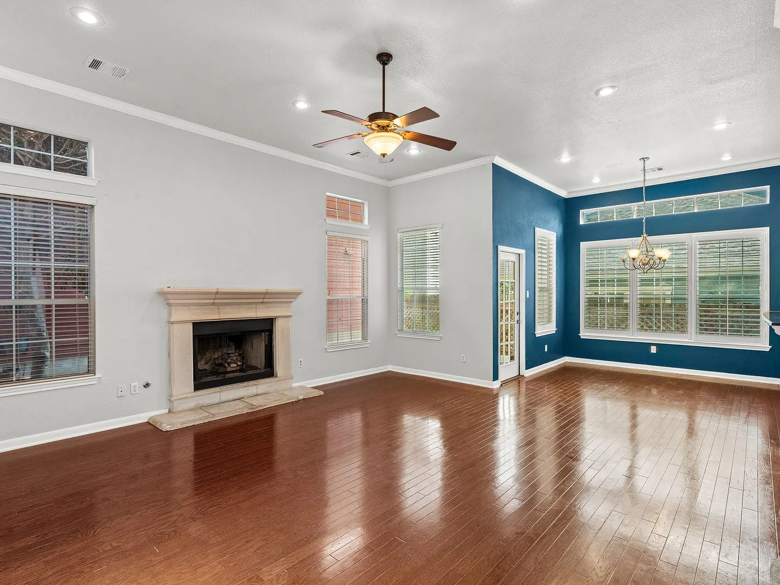 3 bed, 2.5 bath, 2144 sqft, $2,850 — Photo 3
