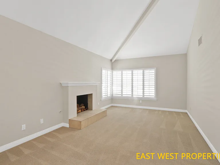 18 Timbergate — Photo 5