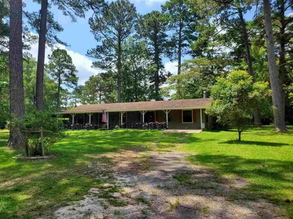 212 County Road 4471, Warren, TX 77664