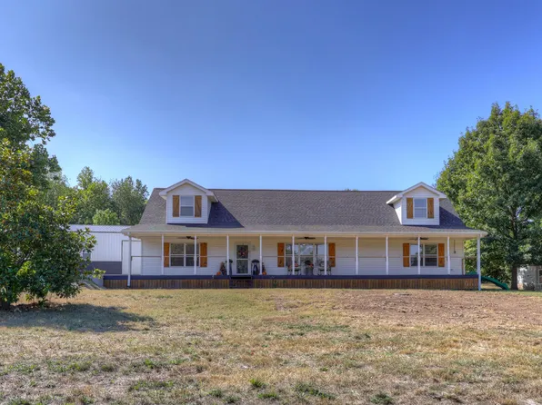 935 S Paint Lane, Carthage, MO 64836