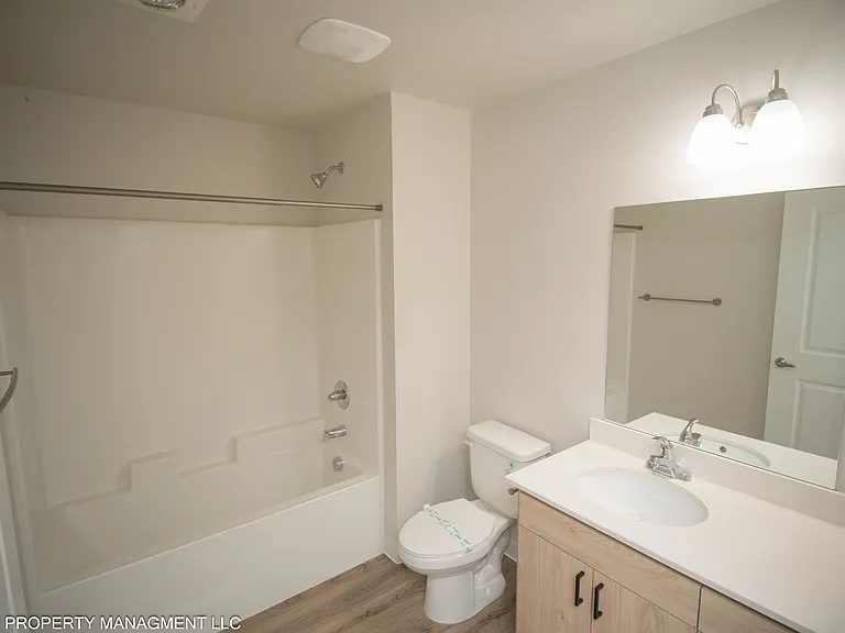 Cedar Ridge Apartments — Photo 16