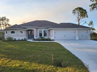21 Long Meadow Ln, Rotonda West, FL 33947