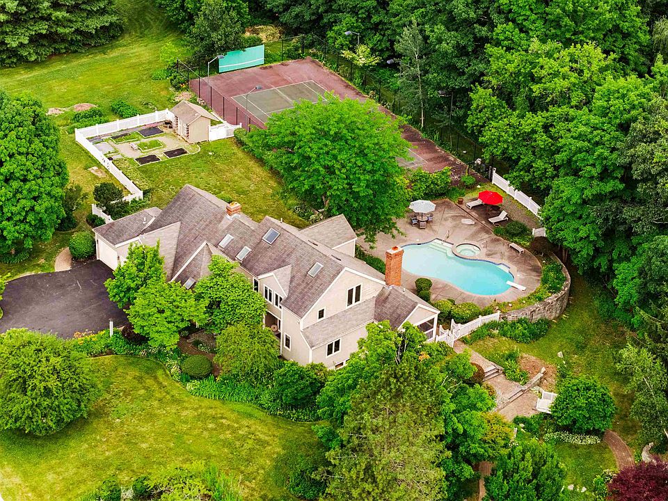 1st image of 98 Dow Road