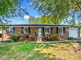 3913 Tanglewood Dr, Hopkinsville, KY 42240