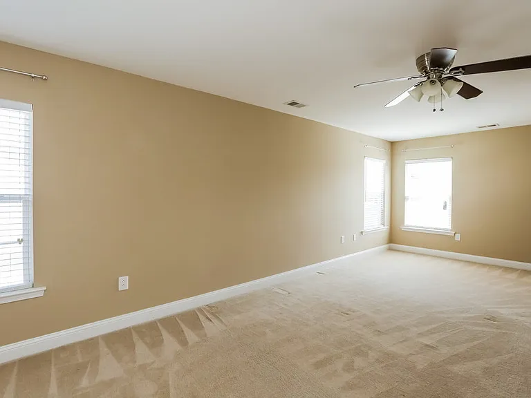 4700 Kiddle Ln — Photo 8