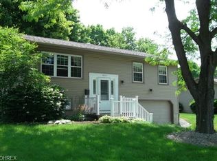 4025 Shelbourne Dr, Youngstown, OH 44511