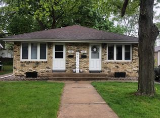 506 Sunnyside Ln, Hopkins, MN 55343