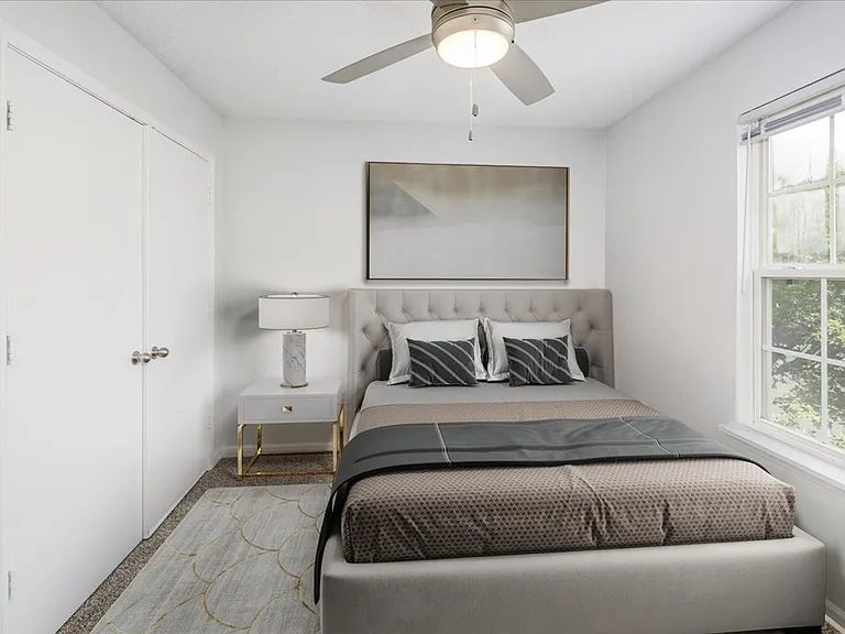 Stoney Ridge Luxury Apartments — Photo 6