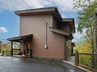 1119 Mathis Hollow Rd, Gatlinburg, TN 37738