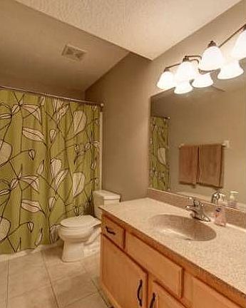Full bath in lower level