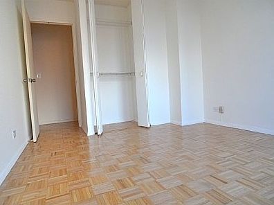 4th image of 127 E 30th St APT 10A