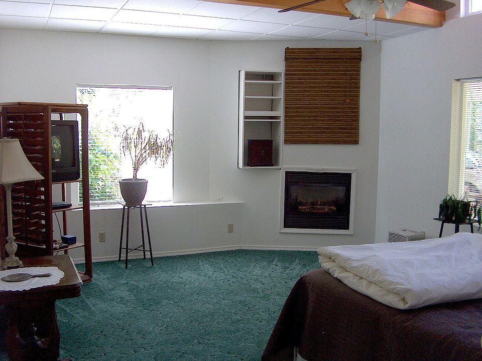 Master Bed Room