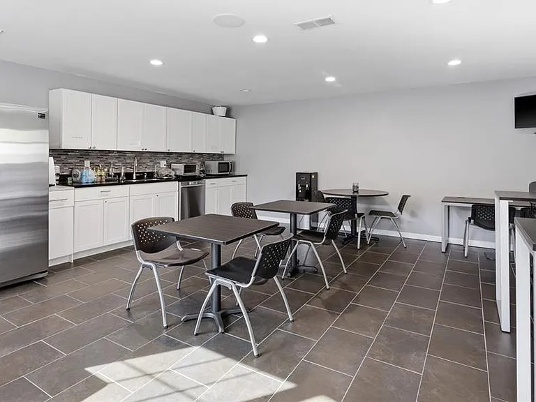 3601 Commerce Dr #CARDINAL — Photo 12