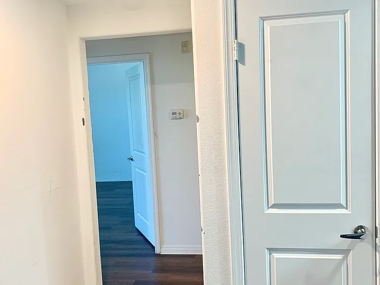 The Watermarque Apartments — Photo 63
