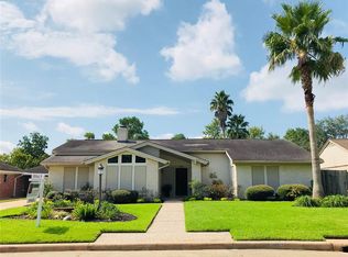 1918 Port Royal Dr, Houston, TX 77058