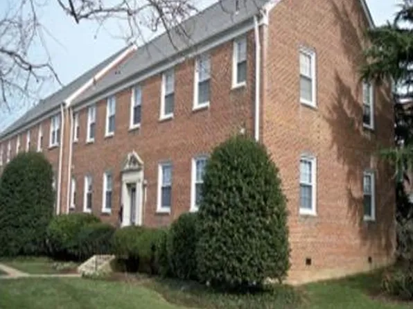 722 S Fayette St APT 32, Alexandria, VA 22314