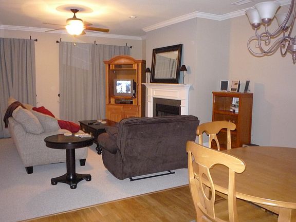 5th image of 5538 Colonial Chatsworth Cir