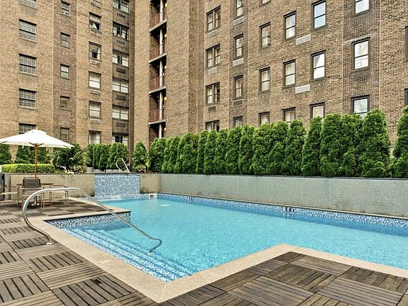 4th image of 225 S 18th St Unit 1604