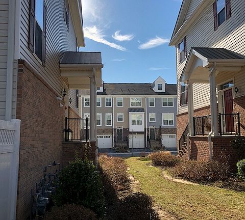 4th image of 310 Princeton Ct