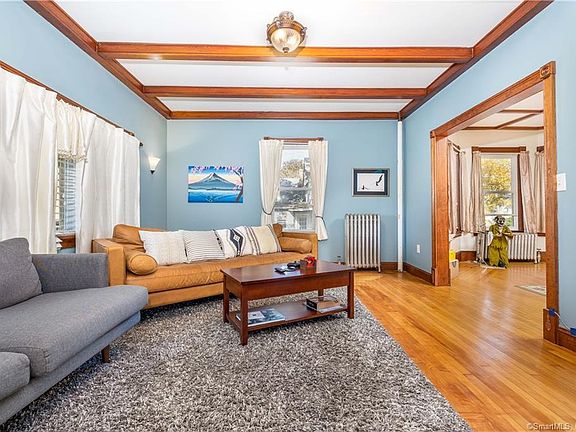 5th image of 23 Clairmont Ave