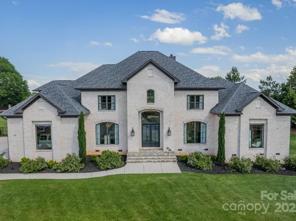 8102 Rolling Fields Rd, Mint Hill, NC 28227